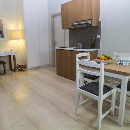 Elia Stalos Apartments Экстерьер фото